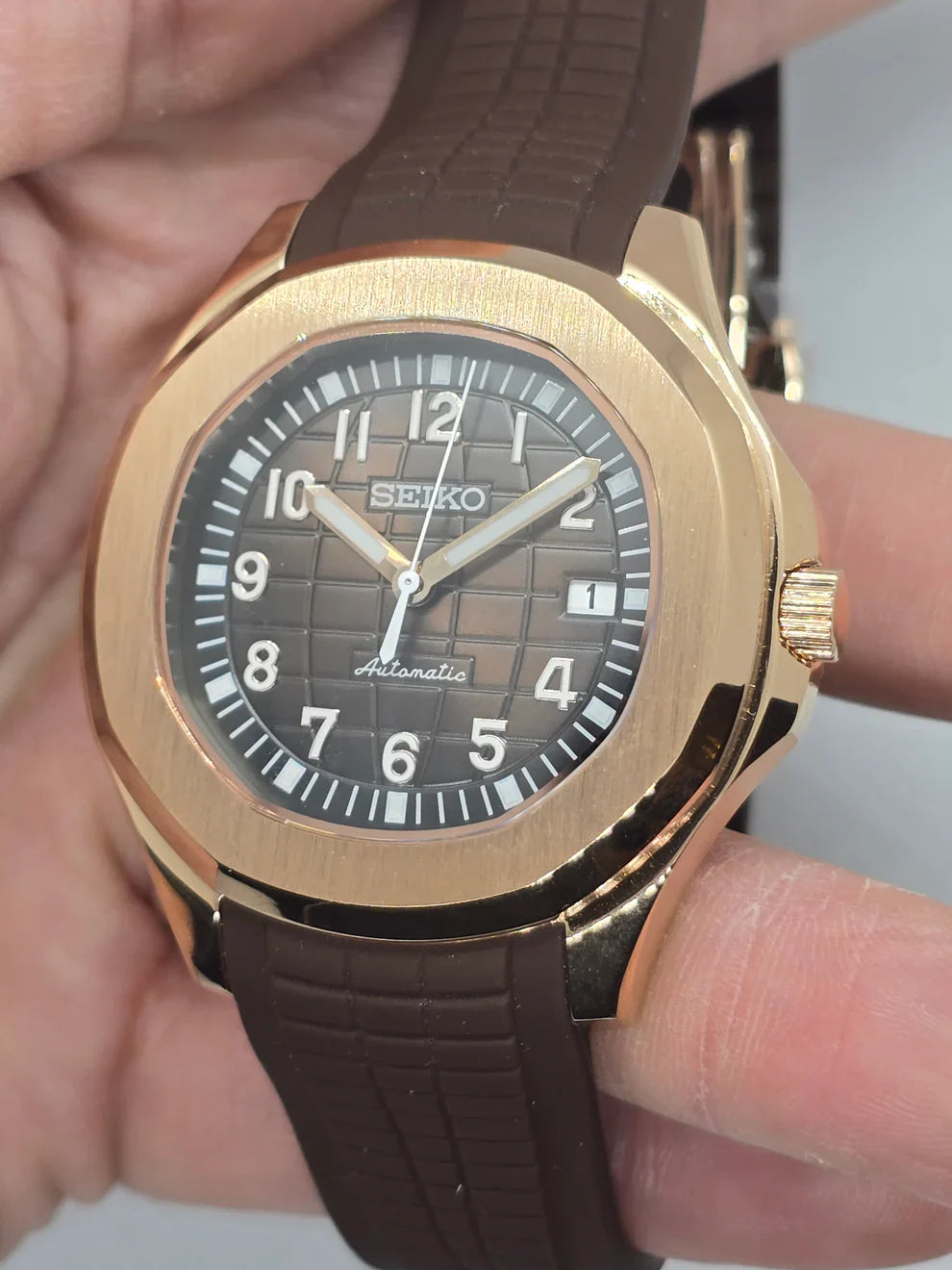 Aquaniko Rose Gold