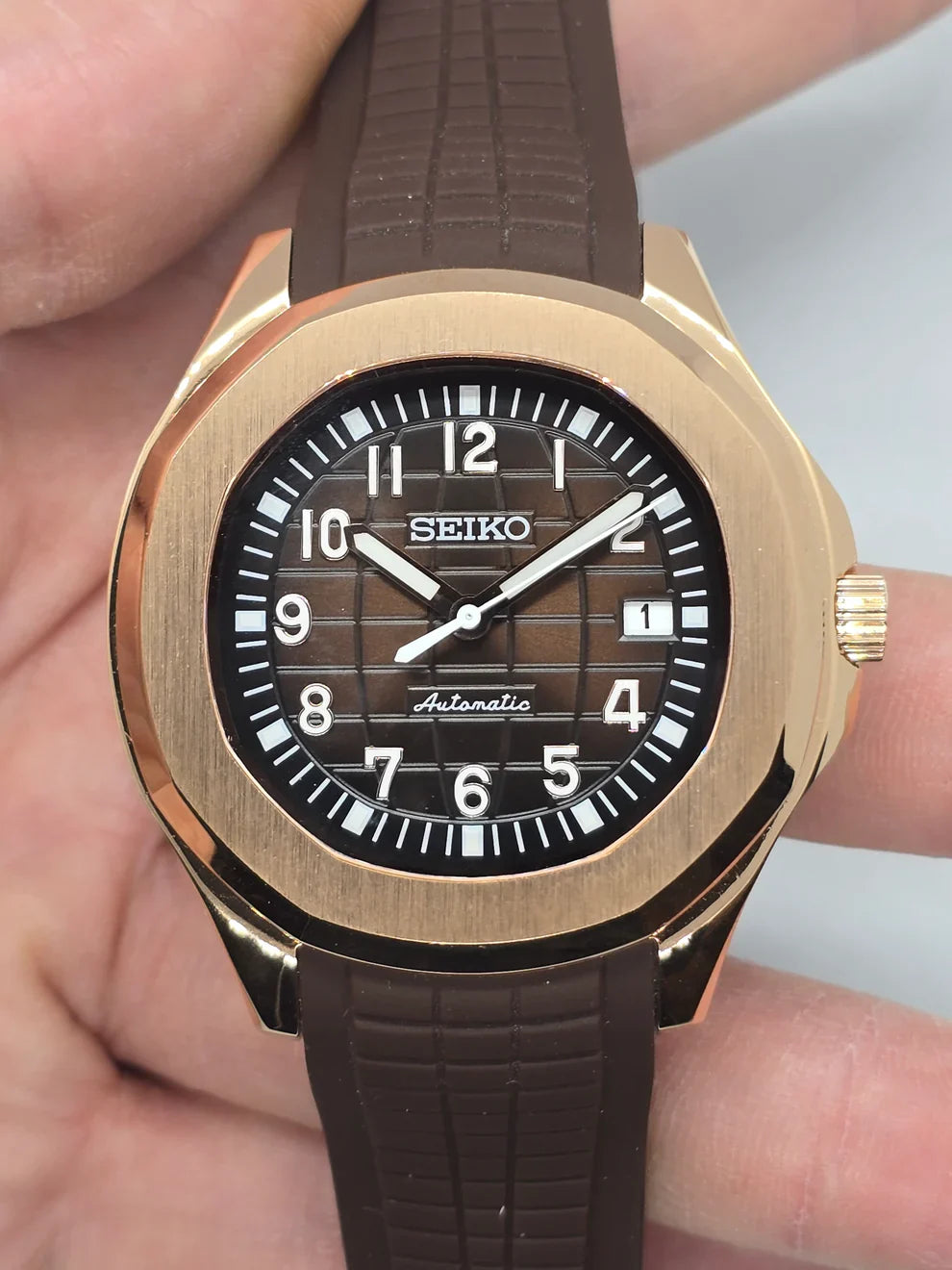 Aquaniko Rose Gold