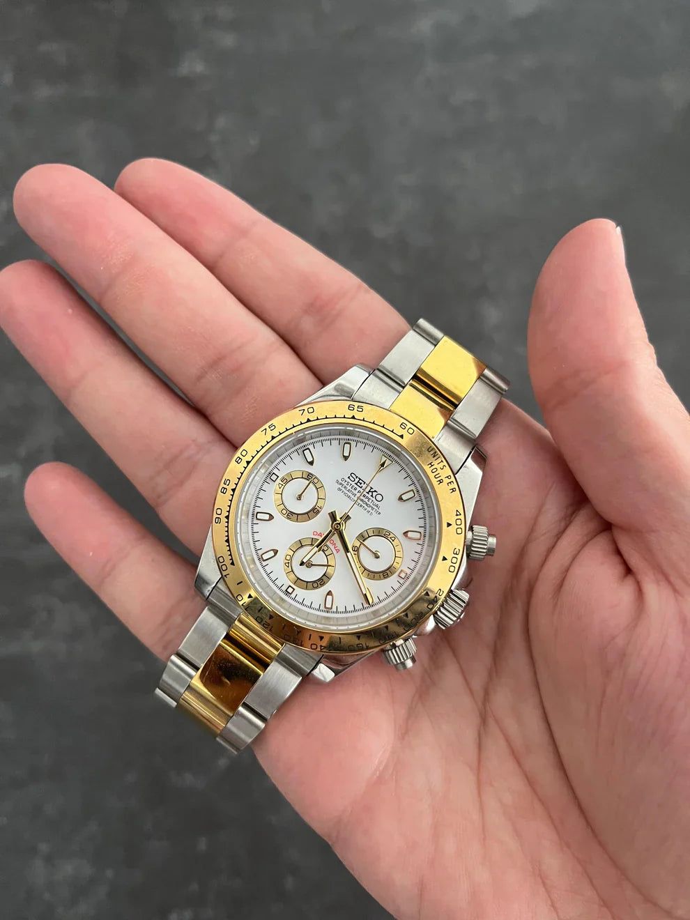 Seitona two tone white